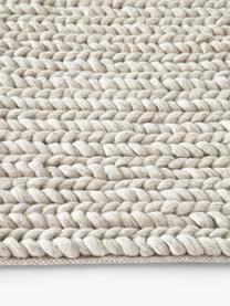 Dywan z wełny Bruna, 100% wełna z certyfikatem RWS

Włókna dywanów wełnianych mogą nieznacznie rozluźniać się w pierwszych tygodniach użytkowania, co ustępuje po pewnym czasie, Beżowy, S 80 x D 150 cm (Rozmiar XS)