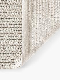 Tappeto in lana con struttura intrecciata Bruna, 100% lana, certificato RWS.

Nel caso dei tappeti di lana, le fibre possono staccarsi nelle prime settimane di utilizzo, questo e la formazione di lanugine si riducono con l'uso quotidiano, Beige, Larg. 80 x Lung. 150 cm (taglia XS)