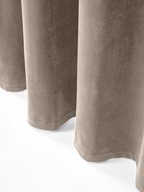 Sametové zatemňovací závěsy s kroužky Rush, 2 ks, 100 % polyester (recyklovaný), Taupe, Š 135 cm, D 260 cm