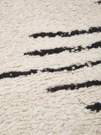Handgetufteter Boho-Baumwollteppich Fini mit Fransen, 100% Baumwolle, Beige, Schwarz, B 80 x L 150 cm (Größe XS)