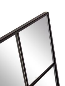 Rechthoekige wandspiegel Clarita in vensterlook met zwarte metalen lijst, Lijst: gepoedercoat metaal, Zwart, B 70 x H 90 cm