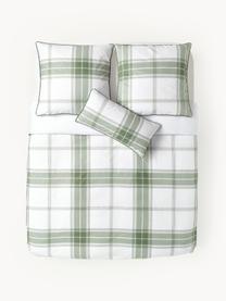 Copripiumino in cotone percalle a quadri bianco Scarlet, 100% cotone

Densità del filo 200 TC, qualità comfort

Il percalle è un tessuto di cotone a filo sottile, a trama fitta, con una superficie liscia e una lunga durata. È molto delicato sulla pelle e, grazie alle sue buone proprietà traspiranti, assicura una piacevole sensazione di freschezza., Verde, bianco, Larg. 200 x Lung. 200 cm
