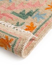 Ręcznie tkany dywan kilim z frędzlami Zohra, 90% wełna, 10% bawełna
Włókna dywanów wełnianych mogą nieznacznie rozluźniać się w pierwszych tygodniach użytkowania, co ustępuje po pewnym czasie, Beżowy, blady różowy, pomarańczowy, zielony, S 120 x D 170 cm (Rozmiar S)