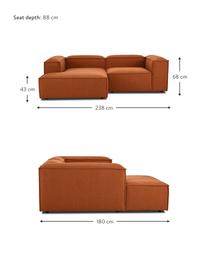 Divano angolare componibile Lennon, Rivestimento: poliestere Il rivestiment, Struttura: legno di pino massiccio, , Piedini: plastica I piedini si tro, Tessuto color terracotta, Larg. 238 x Prof. 180 cm, chaise-longue a destra