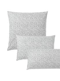 Funda de almohada de algodón estampado Vilho, 100% algodón ecológico con certificado BCI

Densidad de hilo 144 TC, calidad estándar

El algodón da una sensación agradable y suave en la piel, absorbe bien la humedad y es adecuado para personas alérgicas.

El material utilizado para este producto ha sido probado contra sustancias nocivas y está certificado según el STANDARD 100 by OEKO-TEX®, 4854CIT, CITEVE., Gris, An 45 x L 110 cm