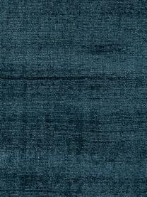 Alfombra artesanal Jane, Parte superior: 100% viscosa, Reverso: 100% algodón, Azul oscuro, An 80 x L 200 cm