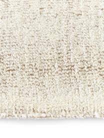 Ručně tkaný vlněný koberec Flynn, 62 % vlna (certifikace RWS), 31 % juta, 7 % polyester

V prvních týdnech používání vlněných koberců se může objevit charakteristický jev uvolňování vláken, který po několika týdnech používání zmizí., Béžová, Š 120 cm, D 180 cm (velikost S)