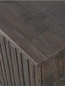 Credenza a 4 ante in legno di frassino scanalato Avourio, Piedini: metallo rivestito, Marrone scuro, Larg. 200 x Alt. 85 cm