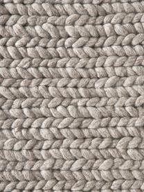 Tapis tressé en laine Bruna, 100 % laine, certifié RWS

Les tapis en laine peuvent perdre des fibres lors des premières semaines et des peluches peuvent se former, ce phénomène est naturel et diminue à mesure de votre usage et du temps, Taupe, larg. 80 x long. 150 cm (taille XS)
