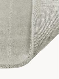 Handgetuft wollen vloerkleed Mason, Bovenzijde: 100% wol, Onderzijde: 100% katoen Bij wollen vl, Lichtgrijs, B 160 x L 230 cm (maat M)
