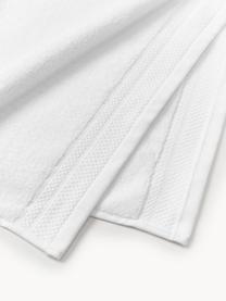 Serviette de toilette en coton bio Premium, tailles variées, 100 % coton bio, certifié GOTS
Qualité supérieure 600 g/m²

Le matériau est certifié STANDARD 100 OEKO-TEX®, IS025 189577, OETI, Blanc, larg. 50 x long. 100 cm, 2 pièces