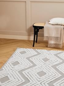 Tapis gris avec structure en relief tissé main Ziggy, 100 % coton, Gris, blanc crème, larg. 80 x long. 150 cm (taille XS)