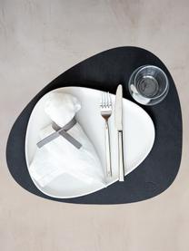 Sets de table asymétriques en cuir Curve, 4 pièces, Cuir, caoutchouc, Noir, larg. 44 x long. 37 cm
