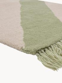 Tapis en laine pour enfant Froggy, 100 % laine

Les tapis en laine peuvent perdre des fibres lors des premières semaines et des peluches peuvent se former, ce phénomène est naturel et diminue à mesure de votre usage et du temps, Vert clair, beige clair, larg. 60 x long. 120 cm (taille XS)