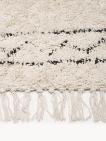 Tapis en coton à franges, tufté main Fionn, 100 % coton, Beige clair, noir, larg. 80 x long. 150 cm (taille XS)