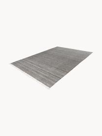 Handgewebter In- & Outdoor-Teppich Dakar mit Fransen und Hoch-Tief-Effekt, 100 % Polyethylen, Grau, B 80 x L 150 cm (Größe XS)