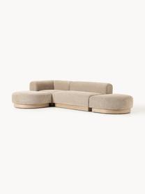 Modulares Ecksofa Natalie aus Teddy-Bouclé, Bezug: Teddy-Bouclé (100 % Polye, Gestell: mitteldichte Holzfaserpla, Sockel: Massives Buchenholz, lack, Teddy-Bouclé Beige, helles Buchenholz, B 337 x T 197 cm, Eckteil links