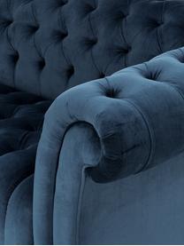 Fluwelen chesterfield bank Gladis (3-zits) in donkerblauw, Bekleding: 100% polyester, Poten: gelakt eikenhout, Frame: houten basisframe, Fluweel donkerblauw, B 230 cm x H 74 cm