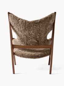 Fauteuil lounge en tissu peluche Knitting, Teddy taupe, bois de noyer, long. 71 x larg. 67 cm