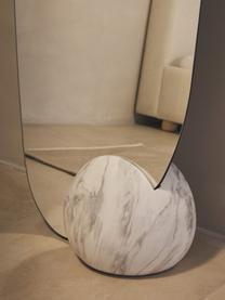 Vloerspiegel Bonita met voetstuk in marmerlook, Voetstuk: kunsthars, Zilverkleurig, marmerlook wit, B 60 x H 160 cm