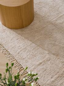 Ručne tuftovaný bavlnený koberec so strapcami Lines, Béžová, krémovobiela, Š 80 x D 150 cm (veľkosť XS)