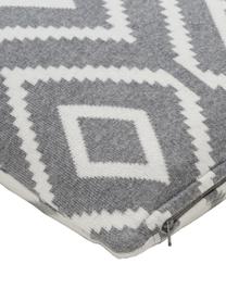 Pletený oboustranný povlak na polštář s grafickým vzorem Chuck, 100 % bavlna, Šedá, krémově bílá, Š 40 cm, D 40 cm