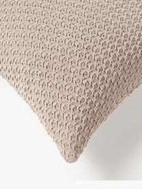 Gestrickte Kissenhülle Everly aus Chenille, 100 % Polyester (recycelt), GRS-zertifiziert

Das in diesem Produkt verwendete Material ist schadstoffgeprüft und zertifiziert nach STANDARD 100 by OEKO-TEX®, 11.HIN.00050., Nougat, B 50 x L 50 cm