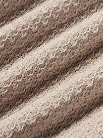 Housse de coussin 60x60 en chenille Everly, 100 % polyester (recyclé), certifié GRS

Le matériau est certifié selon STANDARD 100 by OEKO-TEX®, 11.HIN.00050, Nougat, larg. 50 x long. 50 cm