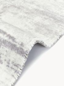 Laagpolig vloerkleed Aviva, 100% polyester, GRS-gecertificeerd

Het in dit product gebruikte materiaal is getest op schadelijke stoffen en gecertificeerd volgens STANDAARD 100 door OEKO-TEX®, HOHENSTEIN HTTI, 21.HIN.71270., Grijstinten, B 80 x L 250 cm