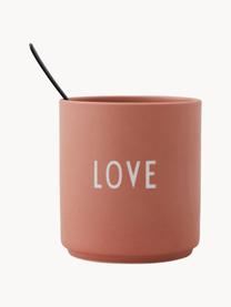 Design Becher Favourite LOVE mit Schriftzug, Fine Bone China (Porzellan)
Fine Bone China ist ein Weichporzellan, das sich besonders durch seinen strahlenden, durchscheinenden Glanz auszeichnet., Korallrot (Love), Ø 8 x H 9 cm, 250 ml