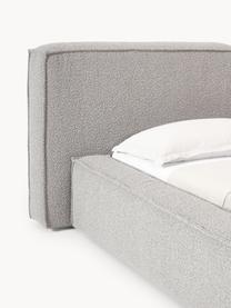 Cama tapizada en tejido bouclé Lennon, Funda: Bouclé (80% poliéster, 20, Estructura: madera de pino maciza con, Patas: madera, plástico Este pro, Bouclé gris, An 208 x L 243 cm (colchón 140 x 200 cm)