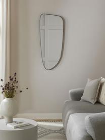 Specchio da parete moderno dalla forma curva Oiva, Retro: pannello di fibra a media, Superficie dello specchio: lastra di vetro, Nero, Larg. 40 x Alt. 95 cm