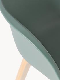 Sedia con braccioli e gambe in legno Claire, Seduta: plastica, Gambe: legno con finitura di fag, Verde salvia, legno di faggio, Larg. 60 x Alt. 54 cm