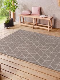 In- & outdoor vloerkleed met patroon Triangle in beige/wit, 100% polypropyleen, Lichtbruin, crèmewit, B 200 x L 290 cm (maat L)