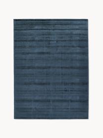 Ručně tkaný viskózový koberec Jane, Tmavě modrá, Š 160 cm, D 230 cm (velikost M)