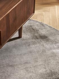 Tapis rond en viscose tissé main Jane, Taupe, Ø 250 cm (taille XL)