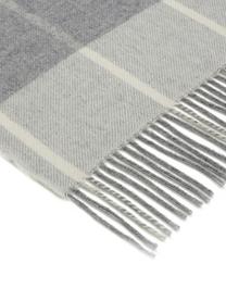 Plaid en laine et cachemire gris clair à carreaux Farison, 90 % laine, 10 % cachemire, Gris clair, gris moyen, larg. 140 x long. 200 cm