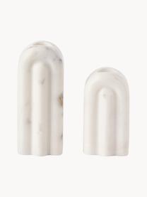 Kerzenhalter Malie aus Marmor, 2er-Set, Marmor, Weiß, marmoriert, Set mit verschiedenen Größen