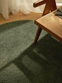 Načechraný kulatý koberec s vysokým vlasem Leighton, Tmavě zelená, Ø 150 cm (velikost M)