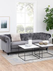 Chesterfield-Samt-Sofa Charlietown (3-Sitzer) in Dunkelgrau, Bezug: 100% Polyester (Samt) Der, Beine: Gummiholz, beschichtet, Dunkelgrau, Schwarz, B 219 x T 88 cm