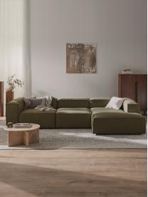 Divano angolare componibile in bouclé Lennon, Rivestimento: bouclé (100% poliestere) , Struttura: legno di pino massiccio, , Piedini: plastica Questo prodotto , Bouclé verde oliva, Larg. 327 x Prof. 180 cm, chaise longue a sinistra