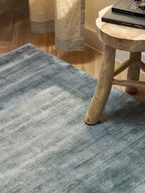 Ręcznie tkany dywan z wiskozy Jane, Szaroniebieski, S 200 x D 300 cm (Rozmiar L)