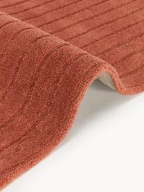 Tapis en laine tuftée main Mason, 100 % laine, certifiée RWS

Les tapis en laine peuvent perdre des fibres lors des premières semaines et des peluches peuvent se former, ce phénomène est naturel et diminue à mesure de votre usage et du temps, Rouge rouille, larg. 80 x long. 150 cm (taille XS)