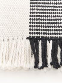 Handgetufteter Kurzflor-Teppich Kami mit Fransen, 100 % Polyester, GRS-zertifiziert, Off White, Schwarz, B 80 x L 150 cm (Größe XS)