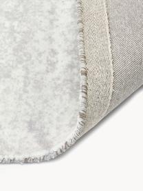 Kurzflor-Teppich Aviva, 100 % Polyester, GRS-zertifiziert

Das in diesem Produkt verwendete Material ist schadstoffgeprüft und zertifiziert nach STANDARD 100 by OEKO-TEX® , HOHENSTEIN HTTI, 21.HIN.71270., Grautöne, B 160 x L 230 cm (Größe M)