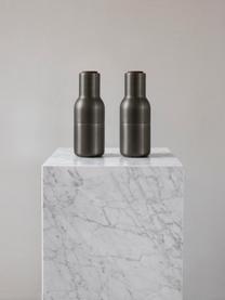 Moulins à sel et à poivre design avec couvercle en noyer Bottle Grinder, 2 élém., Anthracite, bois foncé, Ø 8 x haut. 21 cm