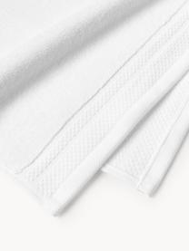 Handtuch Premium aus Bio-Baumwolle, in verschiedenen Größen, 100 % Bio-Baumwolle, GOTS-zertifiziert
Schwere Qualität, 600 g/m²

Das in diesem Produkt verwendete Material ist schadstoffgeprüft und zertifiziert nach STANDARD 100 by OEKO-TEX®, IS025 189577, OETI., Weiß, Handtuch, B 50 x L 100 cm, 2 Stück