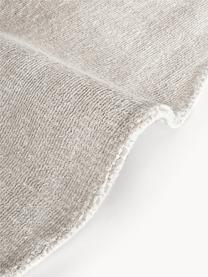 Ručně tkaný kulatý koberec s nízkým vlasem Ainsley, 60 % polyester, certifikace GRS
40 % vlna, Světle šedá, Ø 150 cm (velikost M)