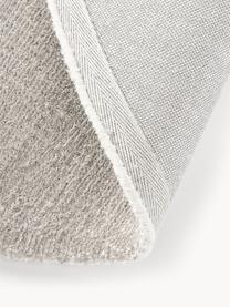 Tapis rond à poils ras tissé main Ainsley, 60 % polyester, certifié GRS
40 % laine, Gris clair, Ø 150 cm (taille M)