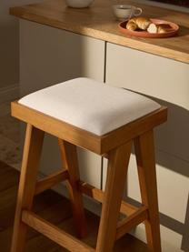 Tabouret de bar rembourré Sissi, Tissu blanc crème, chêne foncé, larg. 46 x haut. 75 cm